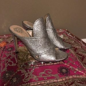 Kizzia Metallic High Heels Mules By Vince Camuto